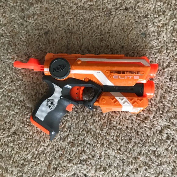 Nerf collection 600 worth of nerf guns - Picture 11 of 14